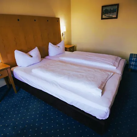 Hotel Rosenheimer Hof-3